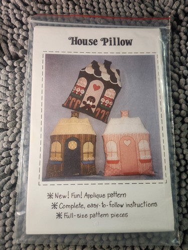 House pillow applique - house,